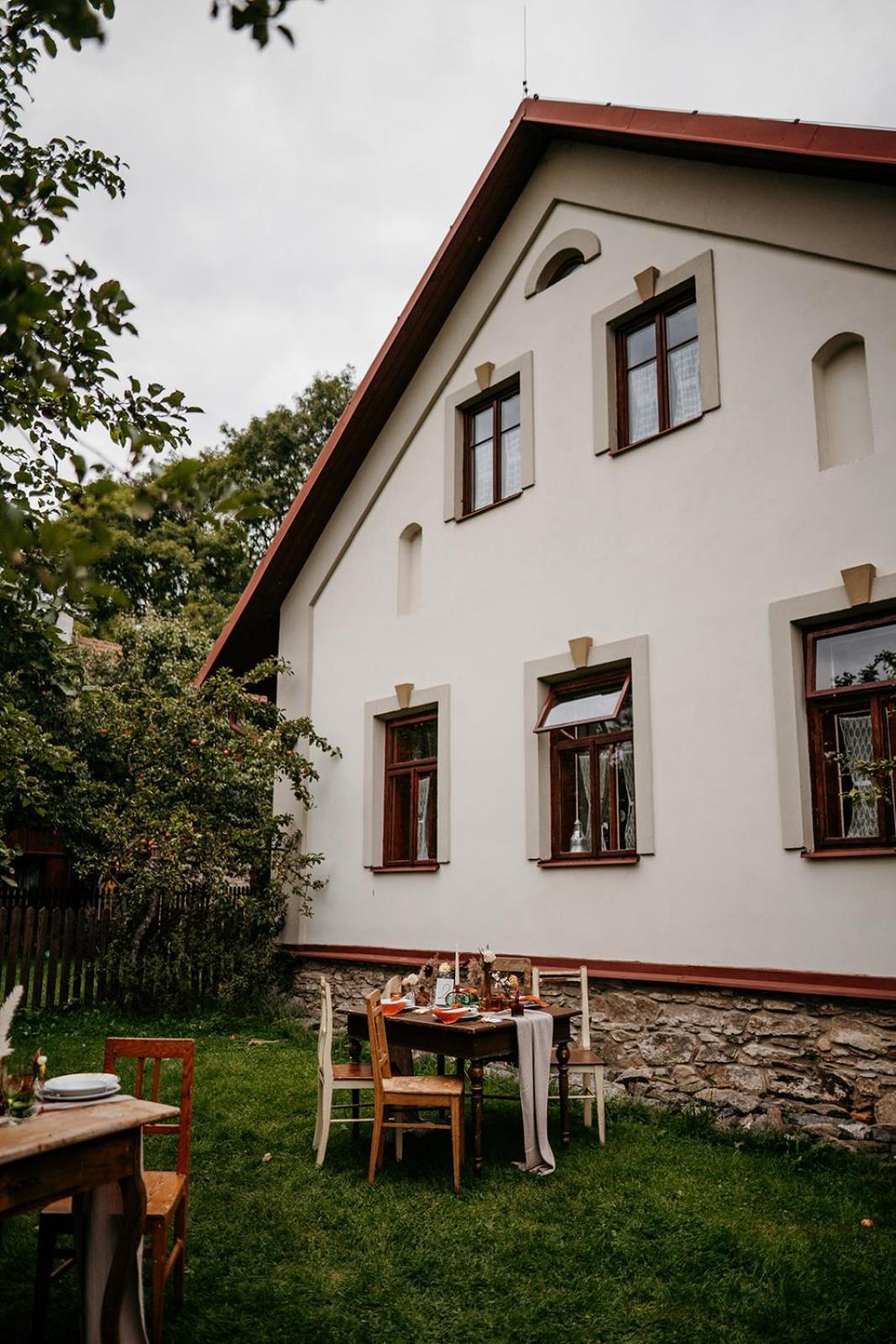 Hotel Restaurant A Penzion Na Cechach Korouhev Exterior foto